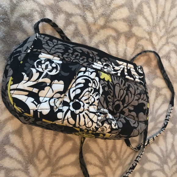 Vera Bradley Handbags - Vera Bradley small crossbody purse